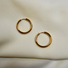 Load image into Gallery viewer, Gold Halo Hoops
